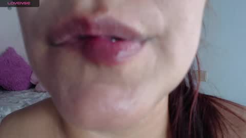 Emily Valencia online show from 12, 12, 2024