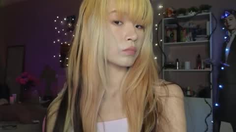 EveEva online show from 26, 11, 2025