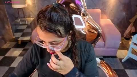  evoni  online show from 26, 10, 2025