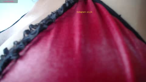 Snapshot of _exa_ chatting on 26, 1, 2025  Exa help me position myself with your thumb up thanks  online show from 26, 1, 2025