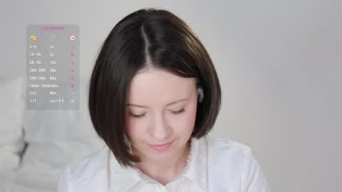 Snapshot of _female_essence_ chatting on 7, 2, 2025 Essie online show from 7, 2, 2025