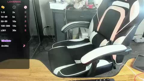 Snapshot of _feralberry__ chatting on 10, 12, 2024 Alis online show from 10, 12, 2024