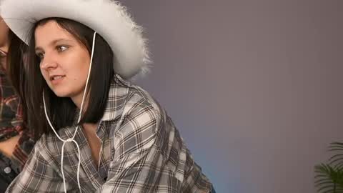 Snapshot of _fluffybunny_ chatting on 6, 6, 2026 Goldy Grace online show from 6, 6, 2026
