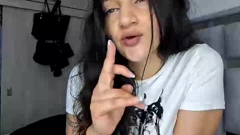 Snapshot of _gabbyx_ chatting on 18, 4, 2026 Gabby online show from 18, 4, 2026
