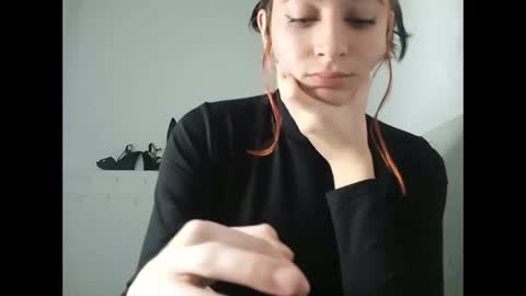 Snapshot of _genesid_dixton chatting on 24, 1, 2025 Mia-foster online show from 24, 1, 2025