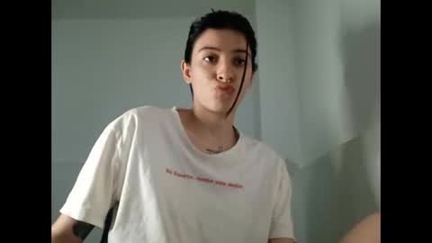 Snapshot of _genesid_dixton chatting on 16, 2, 2025 Mia-foster online show from 16, 2, 2025