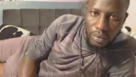 Snapshot of _hairlyboy chatting on 15, 12, 2025 _hairlyboy online show from 15, 12, 2025