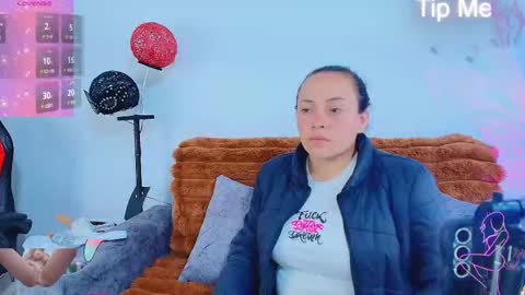 Snapshot of _honey1_ chatting on 19, 11, 2025 Honey online show from 19, 11, 2025