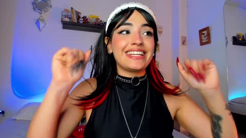 Jenn  online show from 7, 1, 2025