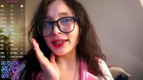 Snapshot of _inner_glow_ chatting on 19, 4, 2026 Emily online show from 19, 4, 2026