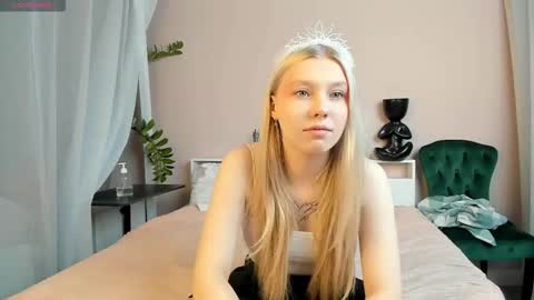 Snapshot of _innocent_soul_ chatting on 11, 11, 2025 Daisy online show from 11, 11, 2025