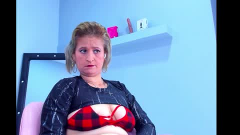 Snapshot of _jaadee_ chatting on 6, 2, 2026 JADE online show from 6, 2, 2026