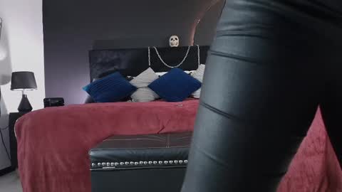 Snapshot of _jade_16 chatting on 9, 5, 2026 Miss Jade online show from 9, 5, 2026