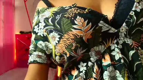 Snapshot of _jessi69_ chatting on 12, 12, 2024 Jesica online show from 12, 12, 2024