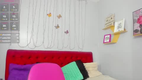 Snapshot of _julieta_love chatting on 13, 12, 2024 julieta online show from 13, 12, 2024