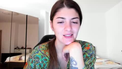 _just_a_simple_girl online show from 3, 11, 2025