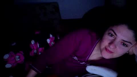 _just_a_simple_girl online show from 19, 5, 2026