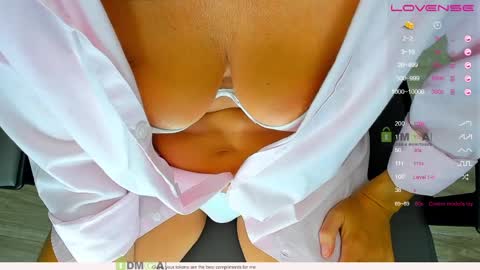 Snapshot of _justcallme_ chatting on 8, 6, 2026 _justcallme_ online show from 8, 6, 2026