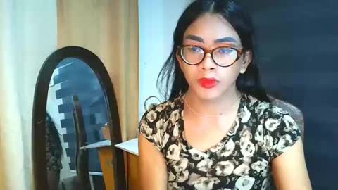Snapshot of _karie_ chatting on 28, 4, 2026 _karie_ online show from 28, 4, 2026