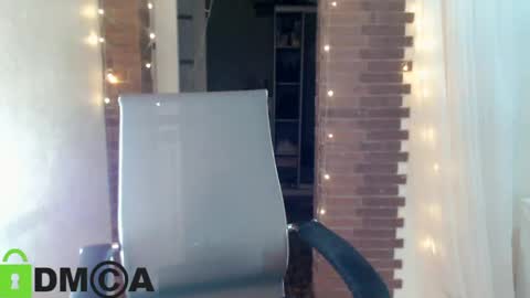  karolina online show from 14, 4, 2026