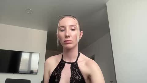 Kelly  online show from 15, 4, 2026