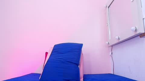 Snapshot of _kendall_07 chatting on 27, 9, 2025 Kendall online show from 27, 9, 2025