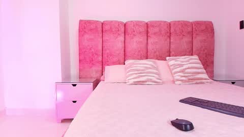 Snapshot of _kendall_07 chatting on 19, 11, 2025 Kendall online show from 19, 11, 2025