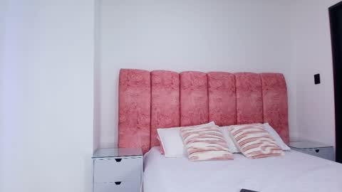 Snapshot of _kendall_07 chatting on 16, 12, 2025 Kendall online show from 16, 12, 2025