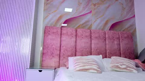 Snapshot of _kendall_07 chatting on 14, 2, 2026 Kendall online show from 14, 2, 2026