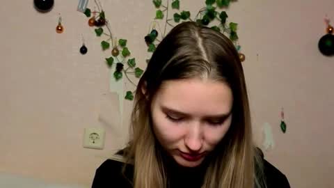 _kikiclark_ online show from 31, 1, 2026