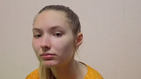 Snapshot of _kikiclark_ chatting on 12, 7, 2026 _kikiclark_ online show from 12, 7, 2026