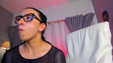 Snapshot of _kiramoon__ chatting on 10, 2, 2026 Kiraaaa 0 online show from 10, 2, 2026