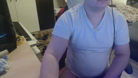 Snapshot of _kitsu_ chatting on 4, 2, 2025 _kitsu_ online show from 4, 2, 2025