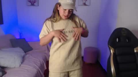 _kitten_1 online show from 21, 12, 2025