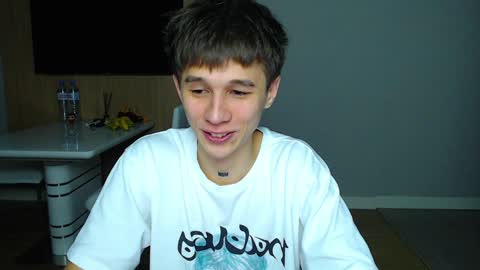 Snapshot of _kurt chatting on 5, 1, 2025 Kurt online show from 5, 1, 2025