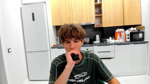 Snapshot of _kurt chatting on 11, 9, 2025 Kurt online show from 11, 9, 2025