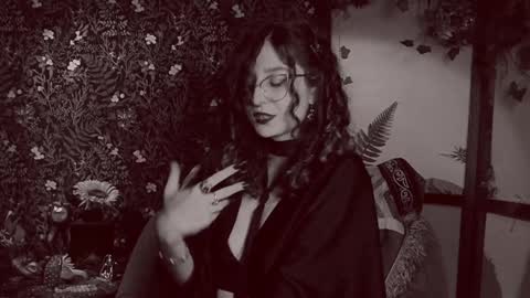 Snapshot of _lady_luna_ chatting on 27, 12, 2024 Lady Luna online show from 27, 12, 2024