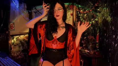 Snapshot of _lady_luna_ chatting on 16, 10, 2025 Lady Luna online show from 16, 10, 2025