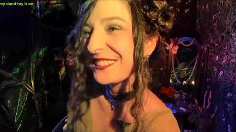 Snapshot of _lady_luna_ chatting on 26, 4, 2026 Lady Luna online show from 26, 4, 2026