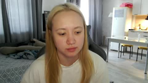_lalune_ online show from 26, 5, 2026
