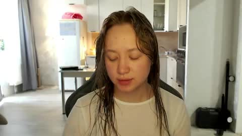 _lalune_ online show from 6, 6, 2026