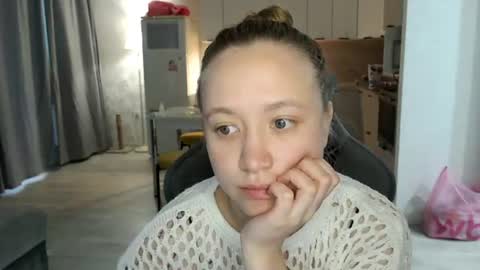 _lalune_ online show from 27, 6, 2026