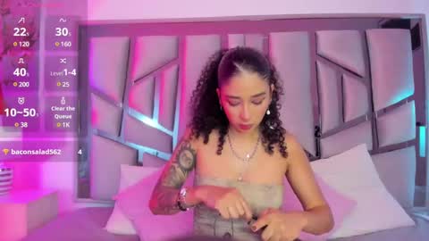 Lanna  online show from 13, 2, 2025