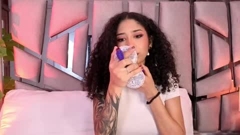 Lanna  online show from 9, 4, 2026