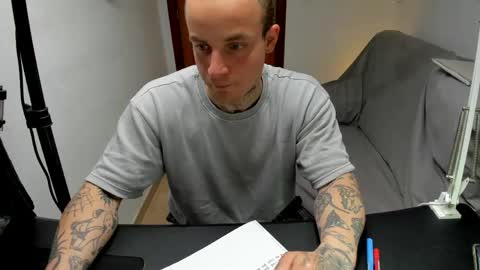 Snapshot of _layne chatting on 25, 4, 2026 Layne online show from 25, 4, 2026