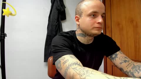 Snapshot of _layne chatting on 20, 5, 2026 Layne online show from 20, 5, 2026