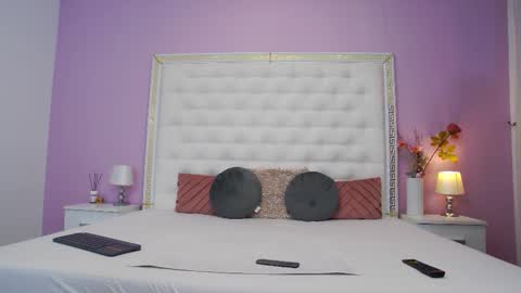 Lena Paul online show from 7, 1, 2026