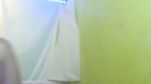 _lilies_gigi_ online show from 26, 9, 2025