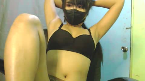 _lilies_gigi_ online show from 22, 2, 2026