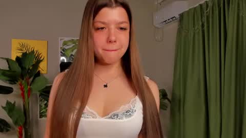 Snapshot of _lola_belle chatting on 9, 8, 2026 Lola3 online show from 9, 8, 2026